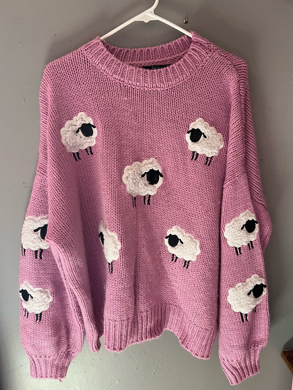 Forever 21 Pink/Lilac Crewneck Sweater with Sheep Appliques Sz L